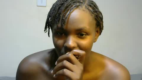 Snapshot of xeenah chatting on 07/24/26, 08:51 xeenah online show from 07/24/26, 08:51