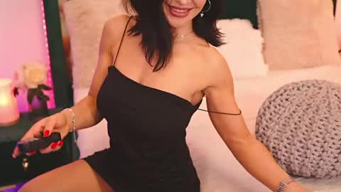 Snapshot of xeniablue chatting on 05/20/26, 01:17 XeniaBlue online show from 05/20/26, 01:17