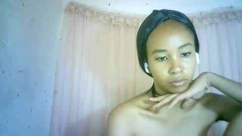 xenna610827 online show from 01/26/25, 11:17