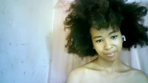 xenna610827 online show from 02/13/25, 08:06