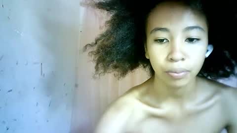 xenna610827 online show from 02/17/25, 08:19