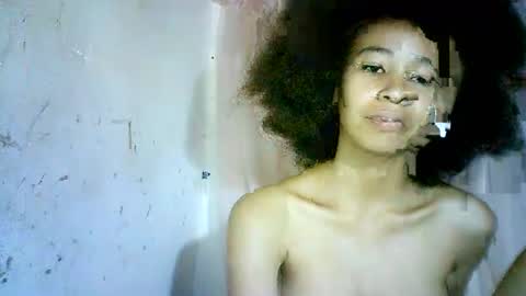 xenna610827 online show from 02/19/25, 06:00