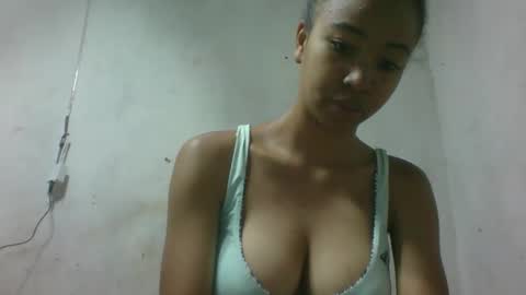 xenna610827 online show from 03/08/26, 09:02