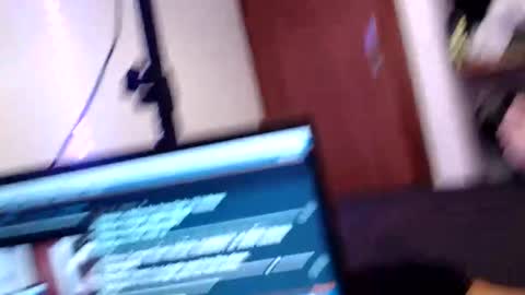 Snapshot of xesfinge chatting on 01/06/25, 04:44 xesfinge online show from 01/06/25, 04:44