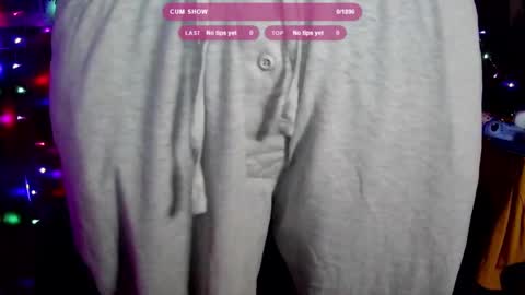 Snapshot of xgamerboyx chatting on 09/25/25, 07:45 xgamerboyx online show from 09/25/25, 07:45