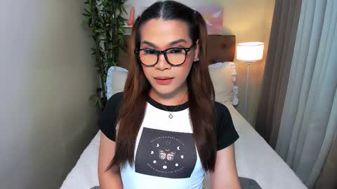 Xia Addison online show from 11/09/25, 04:00