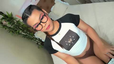 Xia Addison online show from 11/12/25, 02:34