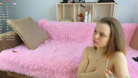 Snapshot of xiaobrunscheen chatting on 05/21/26, 03:02 Luna and Lina online show from 05/21/26, 03:02