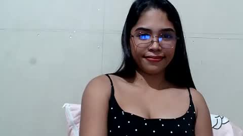 xiaomeee online show from 10/27/25, 09:35