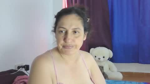 Snapshot of xime5144838 chatting on 01/06/25, 08:50 Ximena online show from 01/06/25, 08:50
