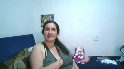 Snapshot of xime5144838 chatting on 06/12/26, 12:53 Ximena online show from 06/12/26, 12:53