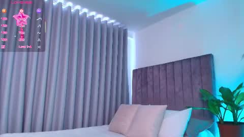 XIMENA LOPEZ online show from 07/15/26, 06:35