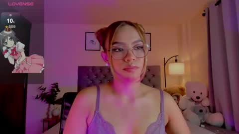 Snapshot of ximena_sotto1 chatting on 07/29/26, 11:03 camila online show from 07/29/26, 11:03