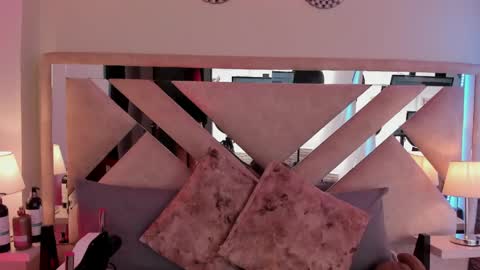 Xime  online show from 04/19/26, 04:12