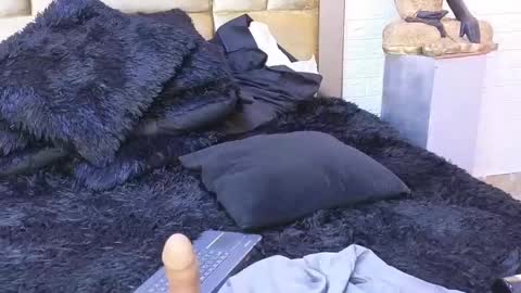 ximena online show from 02/15/25, 09:49