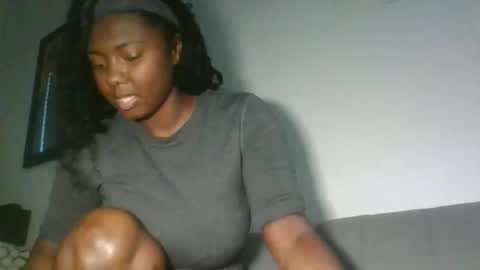 Ximora online show from 04/22/26, 12:07