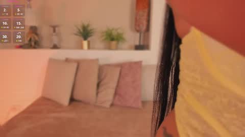 Snapshot of xiomara__cortes chatting on 06/20/26, 07:38 X I O M A R A online show from 06/20/26, 07:38