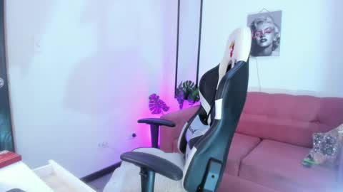 xiomara_as online show from 02/16/26, 01:07