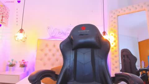 xiomara_cortes online show from 01/10/25, 10:25