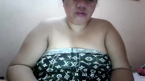 xjuicytits online show from 02/17/26, 01:02