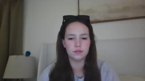 Snapshot of xkateleighx chatting on 10/21/25, 10:54 kateleigh online show from 10/21/25, 10:54