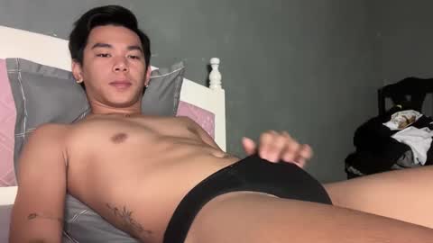 Khen online show from 09/26/25, 03:43