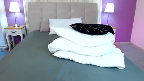 Kim online show from 03/10/25, 10:37