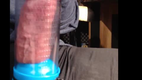 Snapshot of xloadzzz chatting on 12/29/24, 02:06 xloadzzz online show from 12/29/24, 02:06