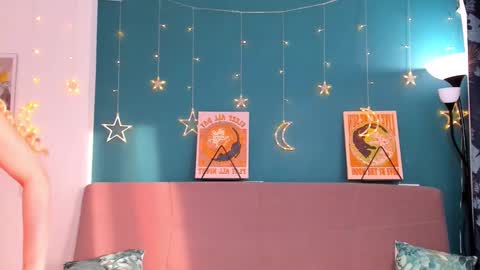 Chloe online show from 03/05/25, 12:11