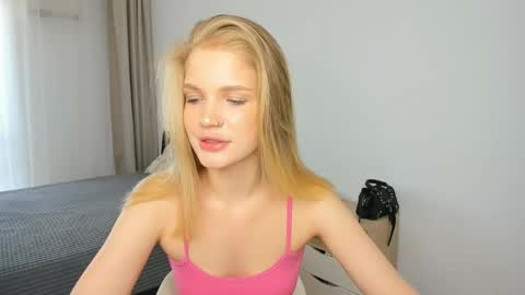 Chloe online show from 05/30/26, 09:06