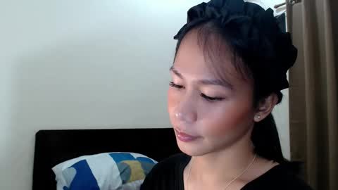 Snapshot of xlovely_destinyx chatting on 02/09/26, 06:12 Alice online show from 02/09/26, 06:12