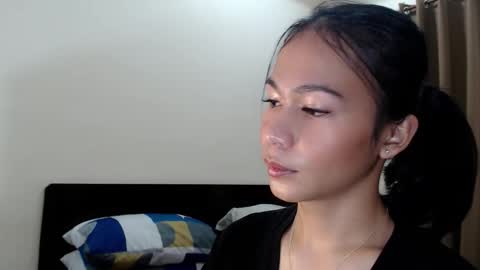 Snapshot of xlovely_destinyx chatting on 03/04/26, 08:31 Alice online show from 03/04/26, 08:31