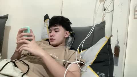 MIKAEL online show from 12/03/25, 02:37