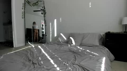   online show from 01/06/25, 10:26