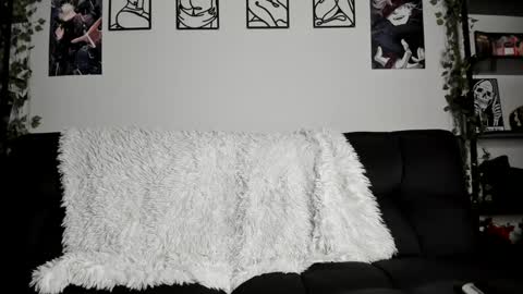   online show from 02/07/25, 07:18