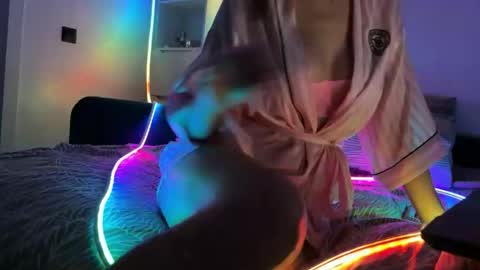 XMollyLoveX online show from 12/18/25, 06:47