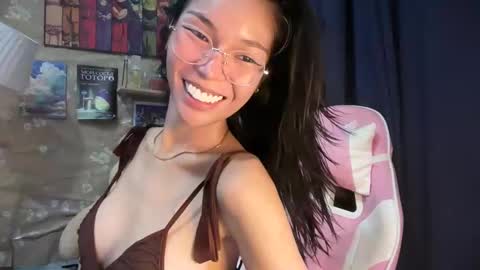Snapshot of xmonica_cummerx chatting on 05/31/26, 09:05 Sweet Monica online show from 05/31/26, 09:05