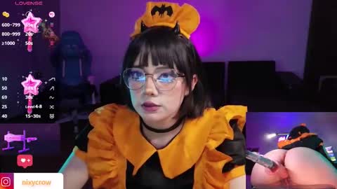 Snapshot of xnixycrow11 chatting on 10/16/25, 11:39 Nixy Crow online show from 10/16/25, 11:39