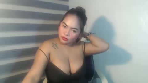 Snapshot of xo__kitty chatting on 02/28/25, 08:18 kitty online show from 02/28/25, 08:18