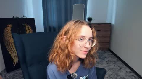 Kylie  online show from 09/18/25, 07:10