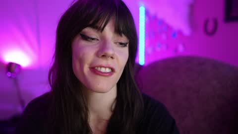 Bella Bondai online show from 01/15/25, 01:31