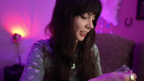 Bella Bondai online show from 02/12/25, 08:49