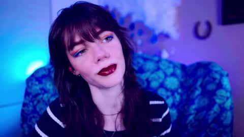 Bella Bondai online show from 10/23/25, 12:43