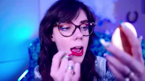 Bella Bondai online show from 11/09/25, 02:32