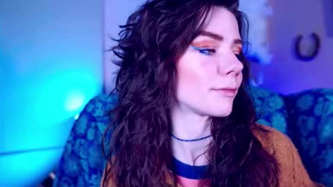 Bella Bondai online show from 02/27/26, 10:15