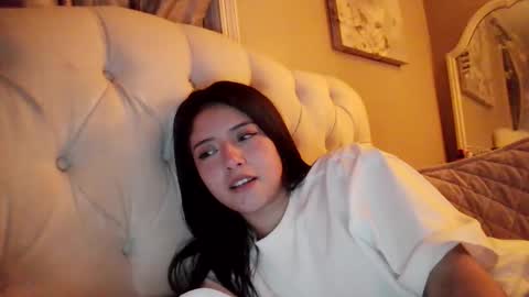 xochampagnemami online show from 02/11/26, 05:45