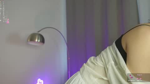 Snapshot of xohanna chatting on 09/19/25, 06:26 Milana online show from 09/19/25, 06:26
