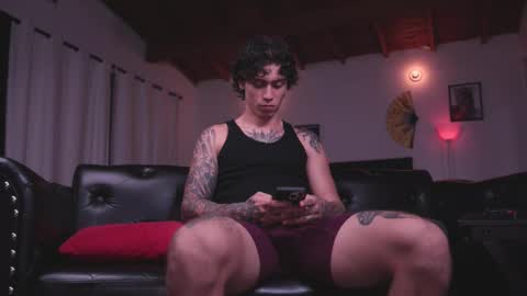   online show from 11/09/25, 02:10