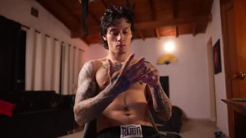   online show from 04/26/26, 01:47