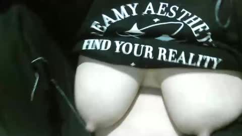 xonia25 online show from 03/05/25, 06:45